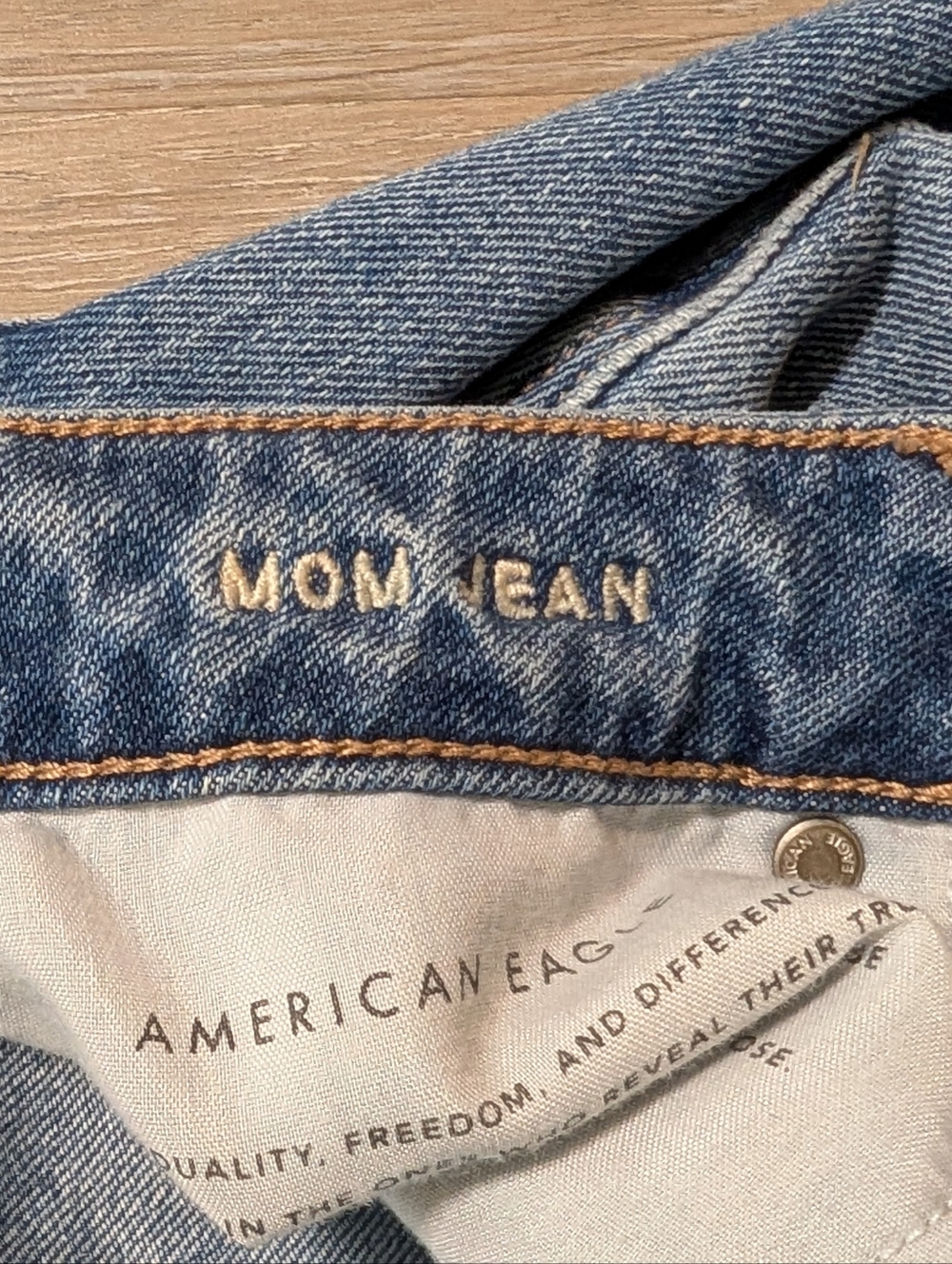 American Eagle Outfitters Blue Distressed Mom Jeans - 2 - Preloved - Picture 4 of 7